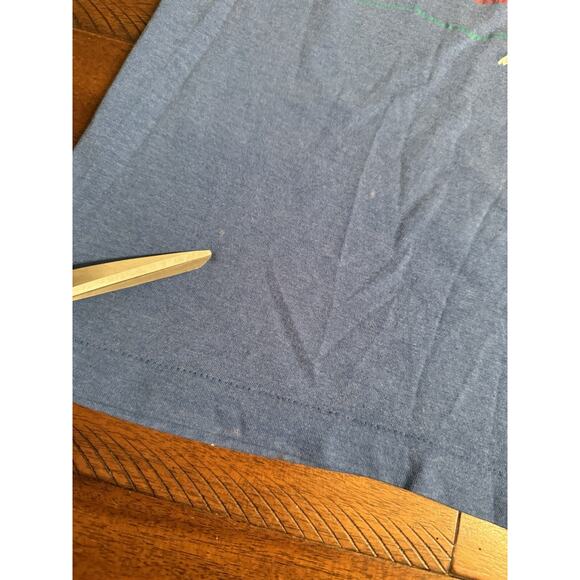 Vintage Screen Stars USA Made Large Fishing Wife T Shirt *Runs SmallSee Measure* - Picture 3 of 8